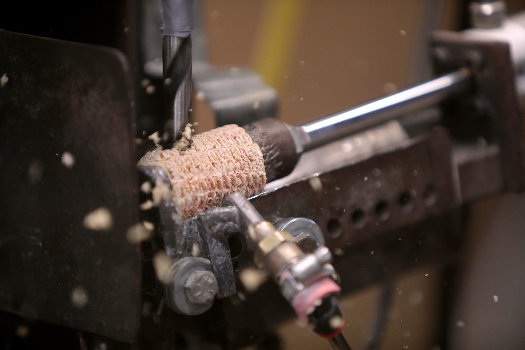 Inside the Missouri Meerschaum corncob pipe factory